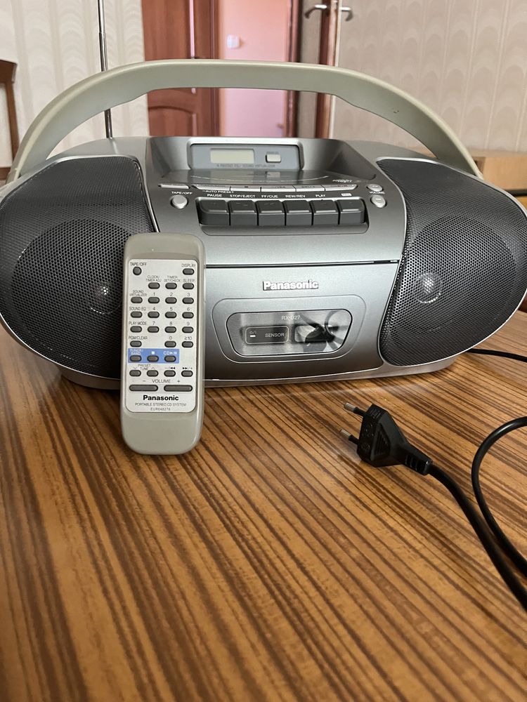 Radiomagnetofon Panasonic RX-D27