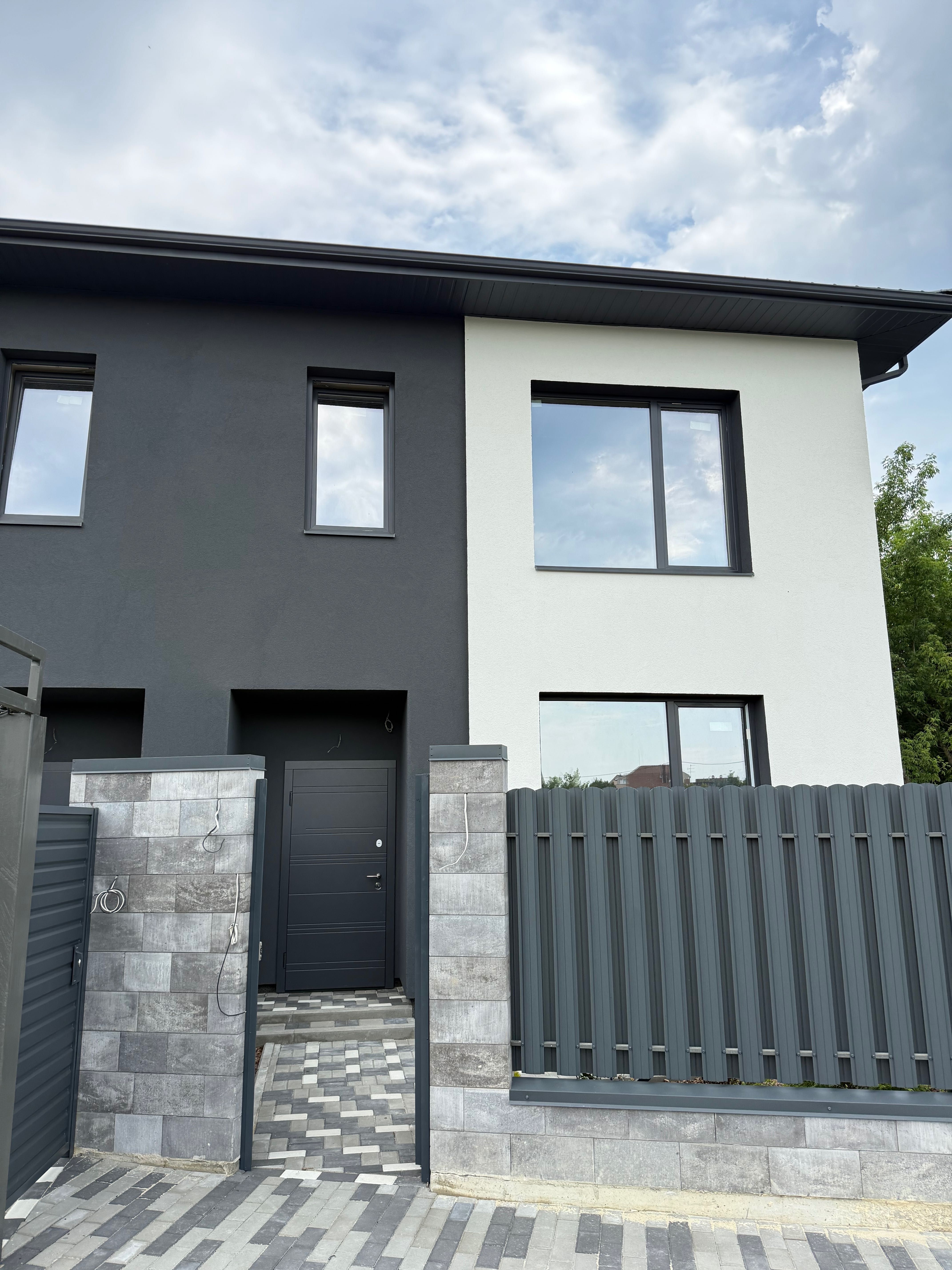 Продам якісний дуплекс 105м2.