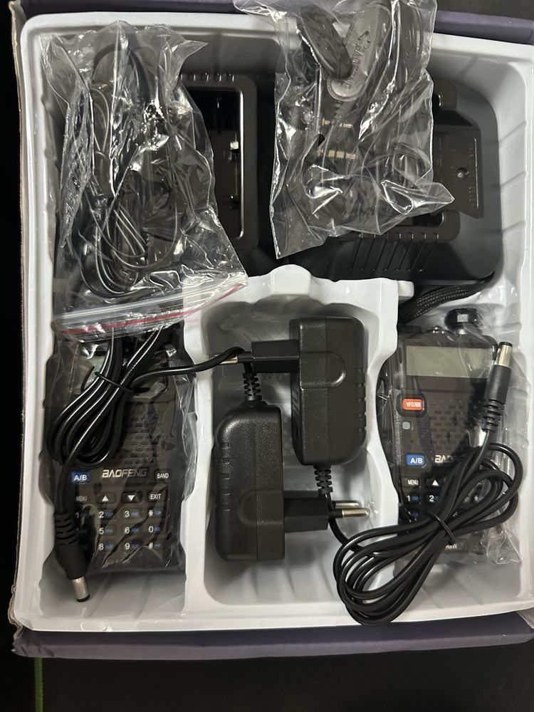 Рації BAOFENG UV-5R 8w Комлект 2 Радіостанції. Нові в коробці.