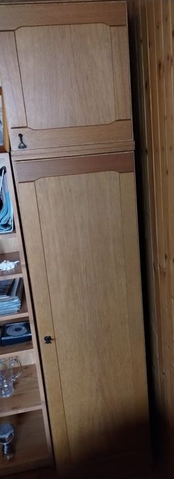 Mało używana szafa