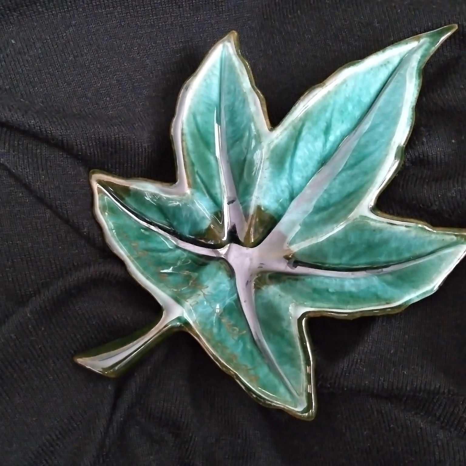 Vintage ceramiczny liść z Kanady lata 60 te