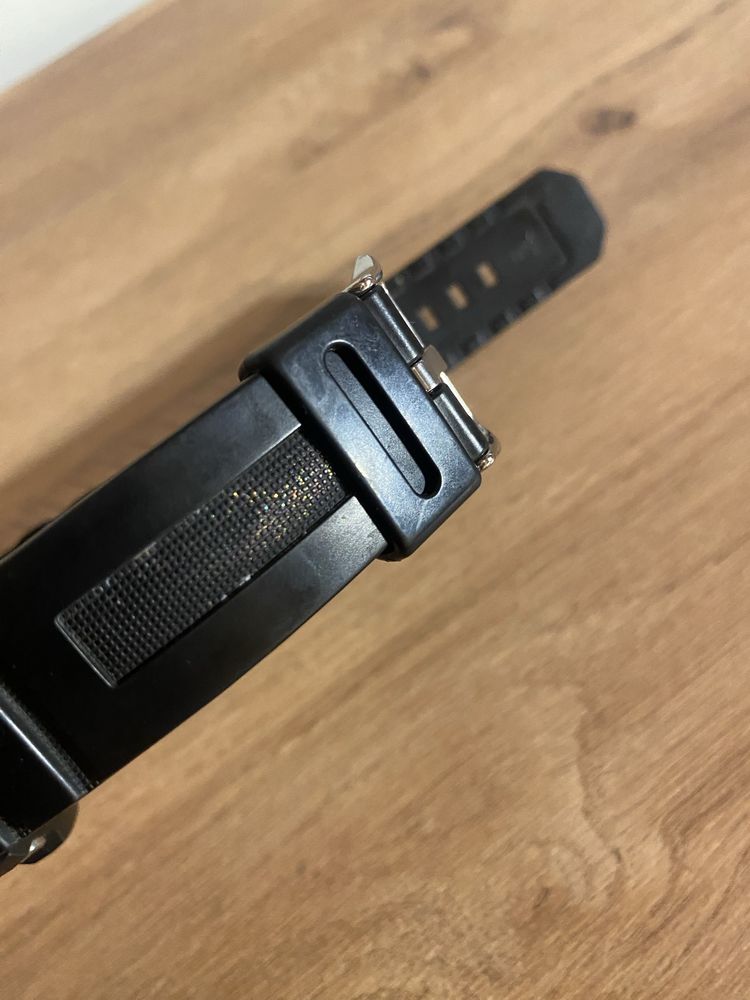 Zegarek Casio G-shock AW-590 czarny