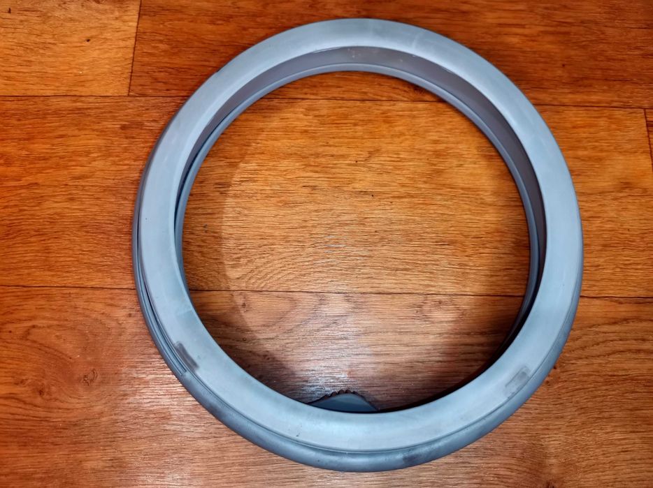 Манжета люка прокладка двери стиральной машины Ariston 144001109