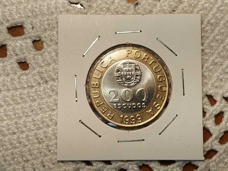 Portugal - moeda de 200 escudos de 1999 (bimetálica)
