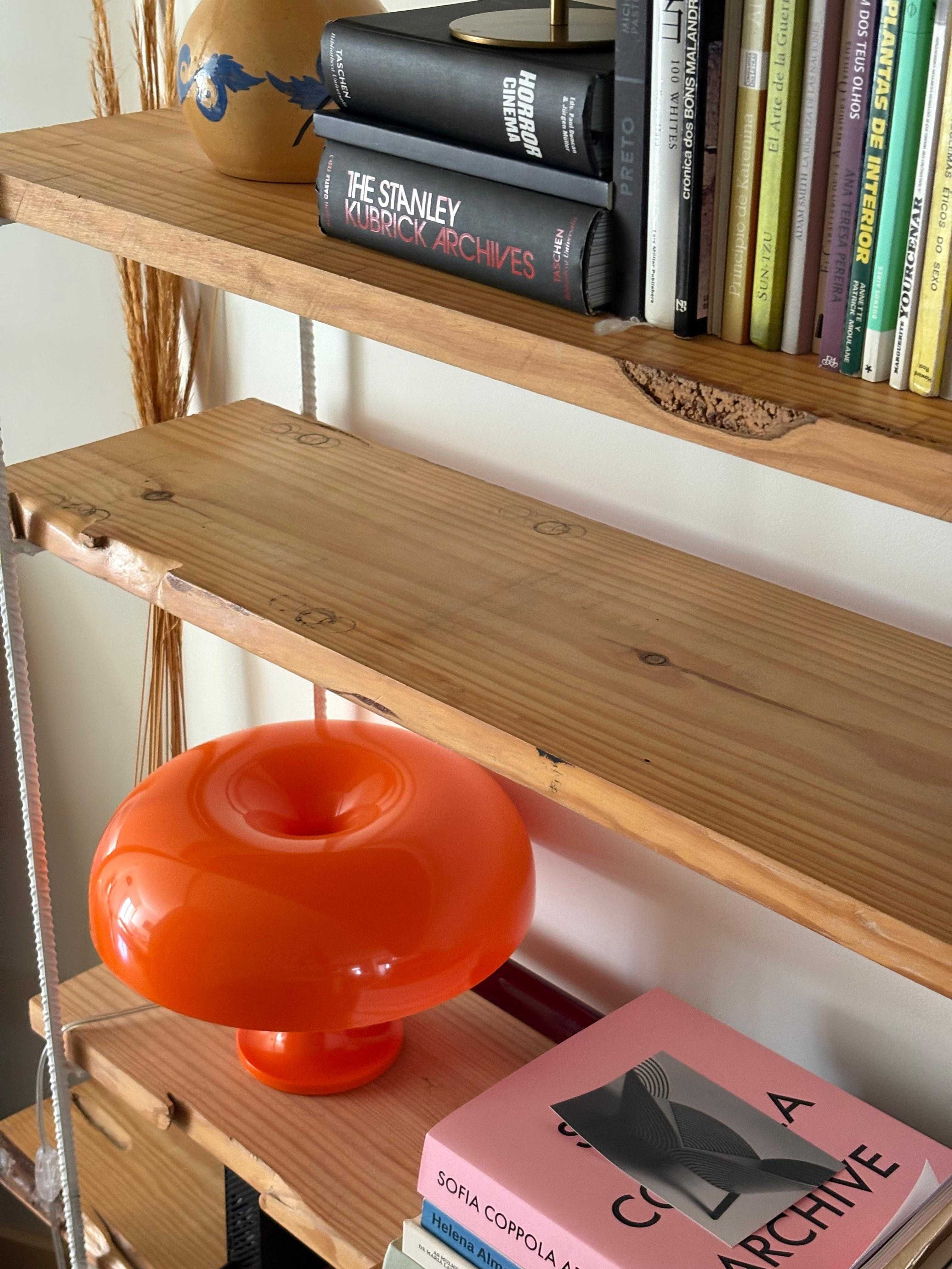 Prateleira / Estante para sala ou quarto