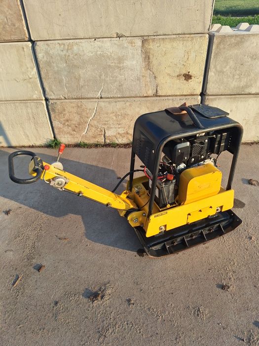 Zagęszczarka dwukierunkowa RP-i38 diesel 300 kg