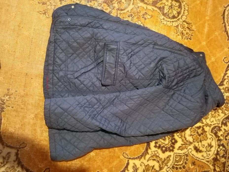 Куртка в отличном состоянии