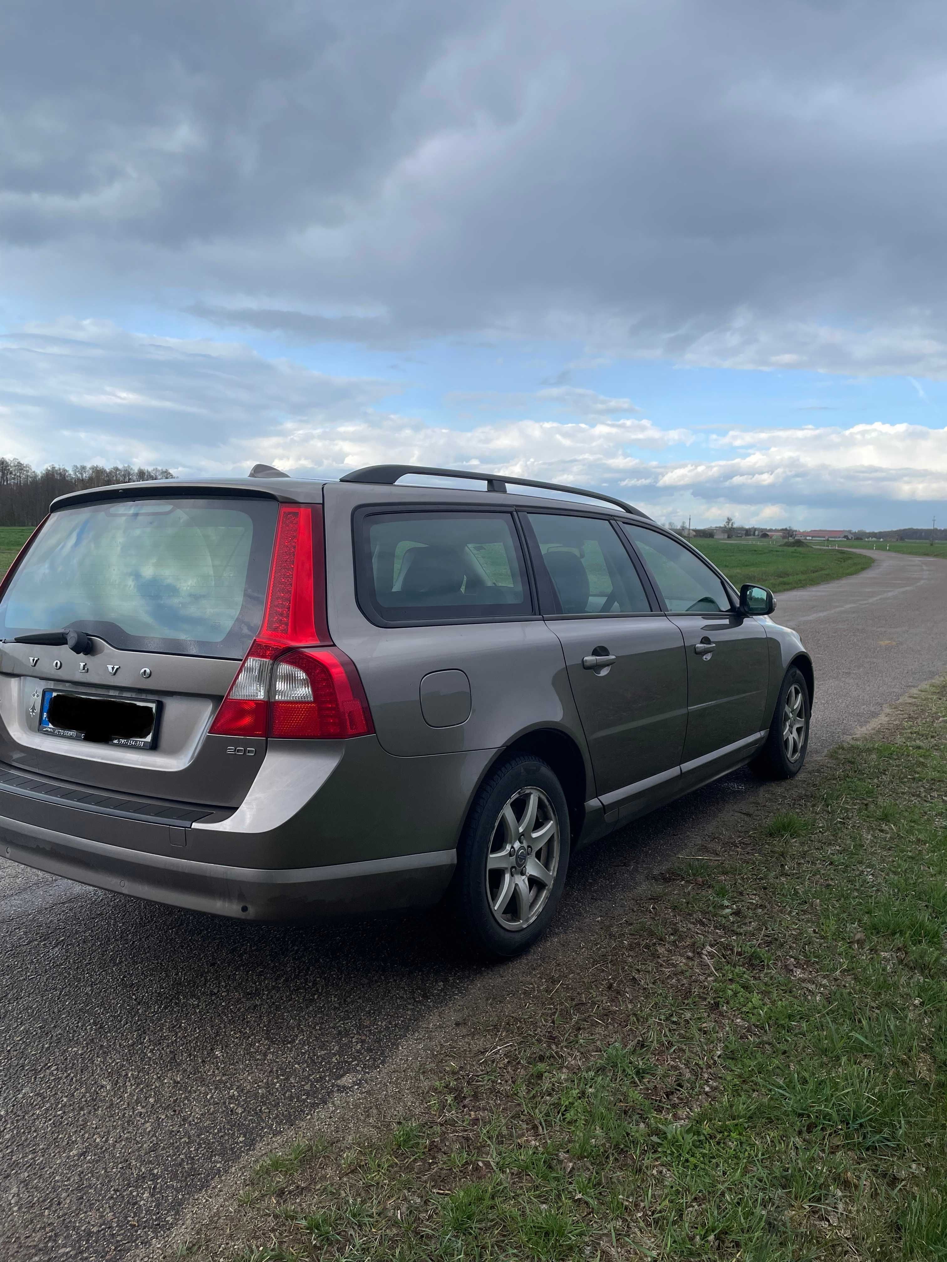 VOLVO V70 2008 rok