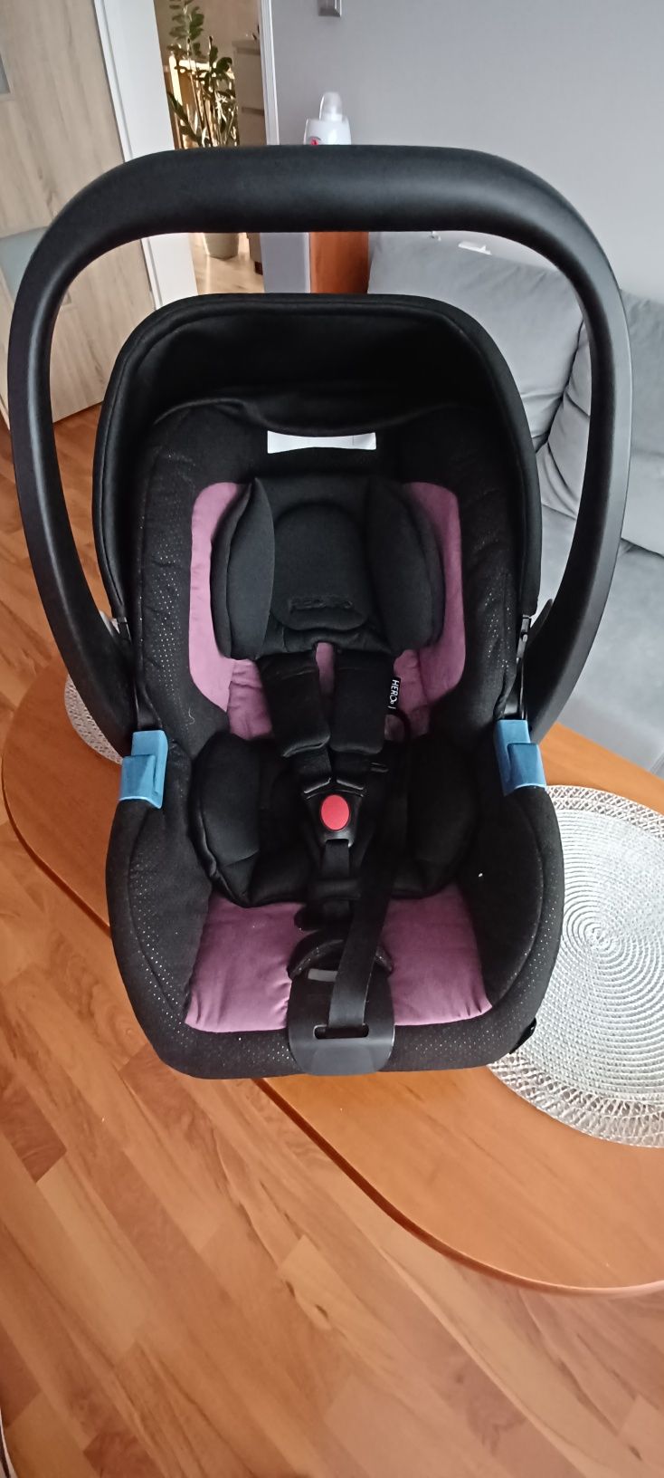 Fotelik samochodowy, nosidełko Recaro Privia 0-13 kg