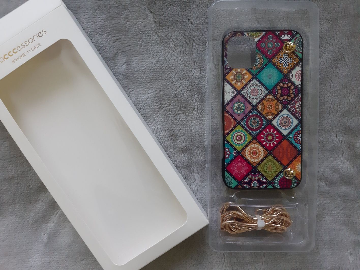 Nowe etui na telefon iPhone 11