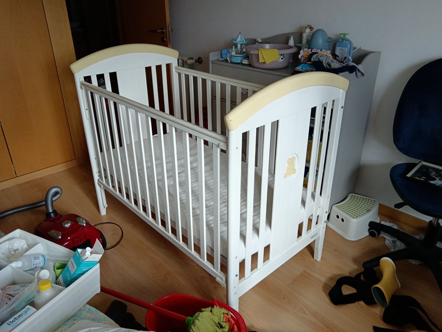 Berço BebeCar com colchão ikea