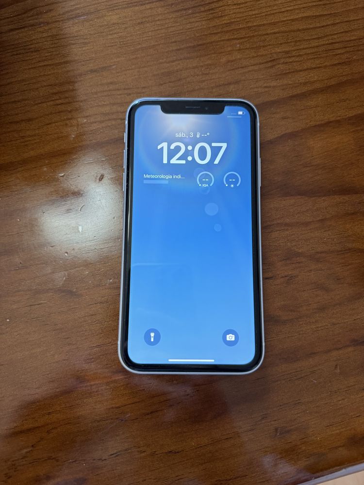 iPhone XR 64GB semi-novo