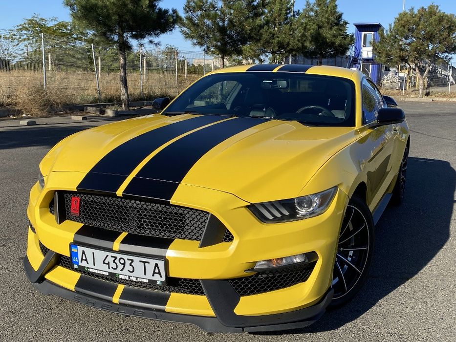 Яскравий Ford Mustang 2015 автомат 2.3 ecoboost turbo