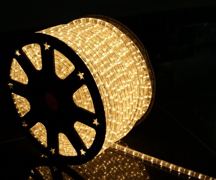 Zewnętrzny Wąż Led Choinkowy Ciepło Biały 3 Żyłowy Na Metry