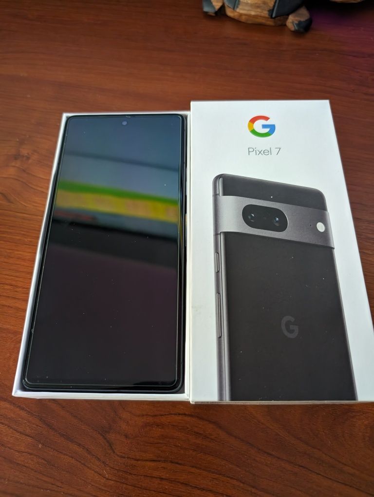 Google Pixel 7 czarny 8/128 zestaw