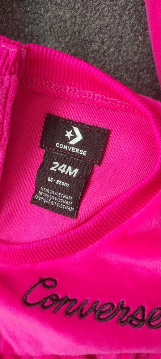 Dres Converse dla dziewczynki