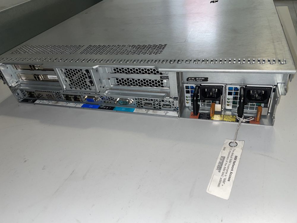 Servidor IBM X3560 M2