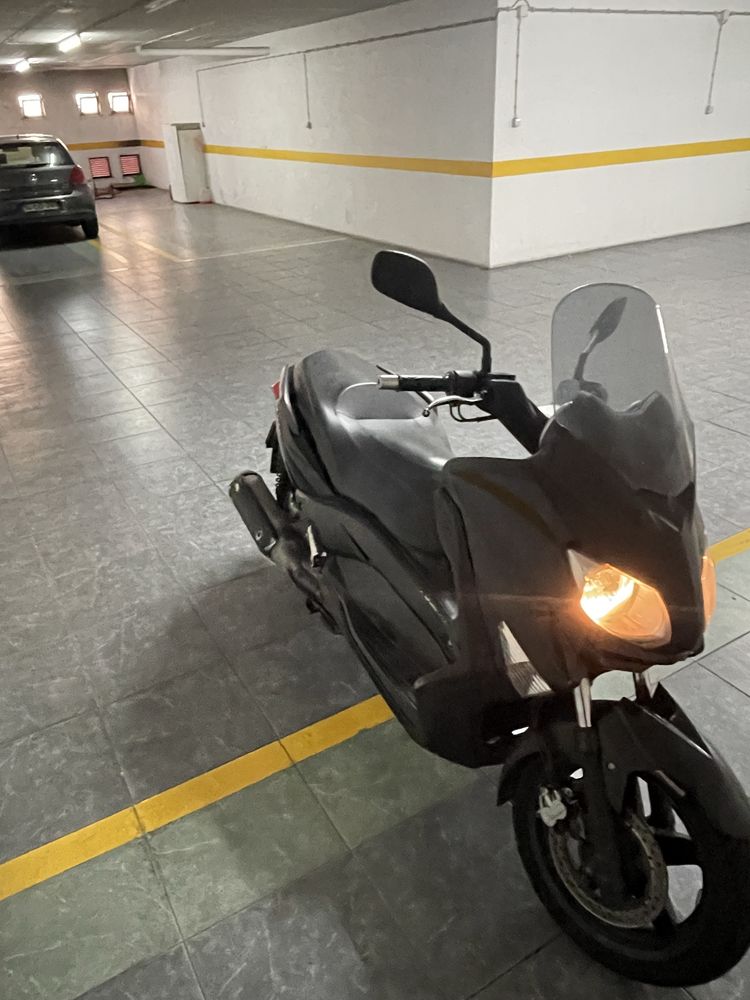 Yamaha xmax 250cc