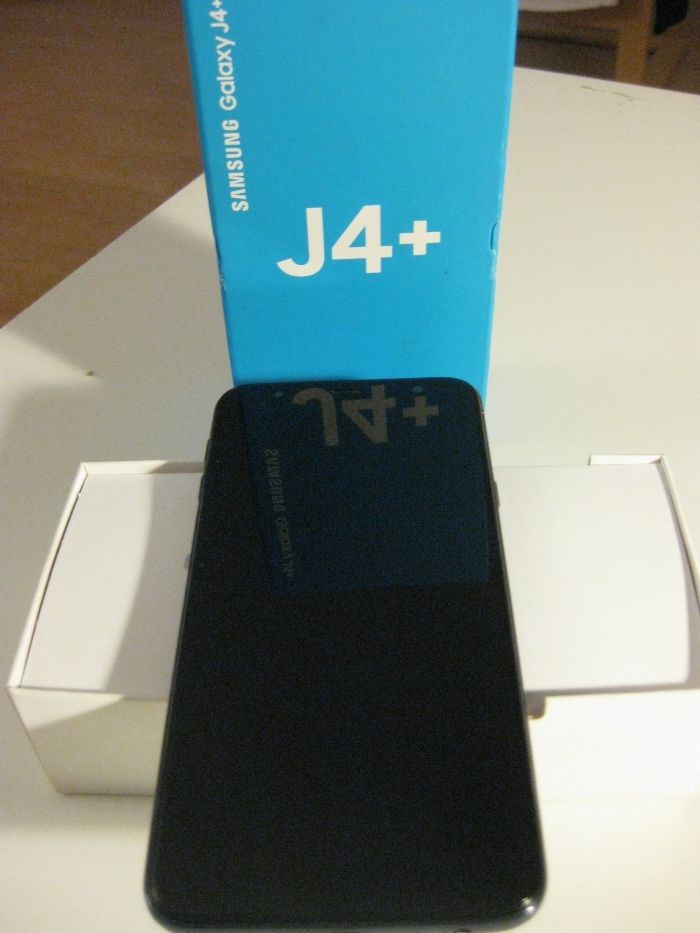 Samsung J4 plus