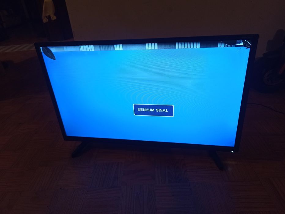 Televisão LED Sharp 32 polegadas