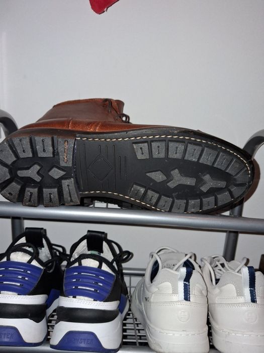 Botas em couro feitas Artesanalmente castanhas n/42 novas.