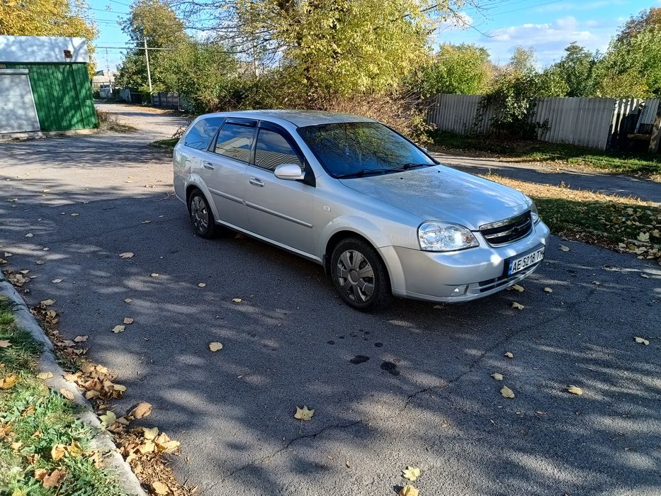 Продам Шевроле Лачетти 1.8