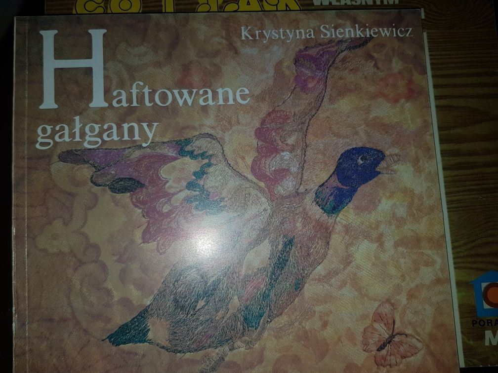 Haftowane gałgany. Krystyna Sienkiewicz.
