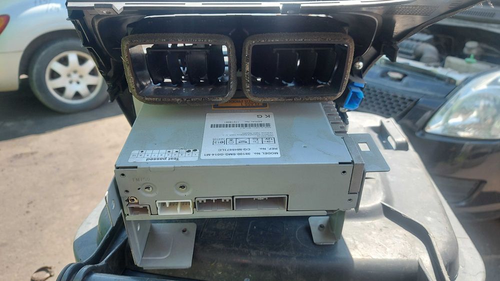 Honda Civic VIII UFO radio MH5571LC FV części/dostawa