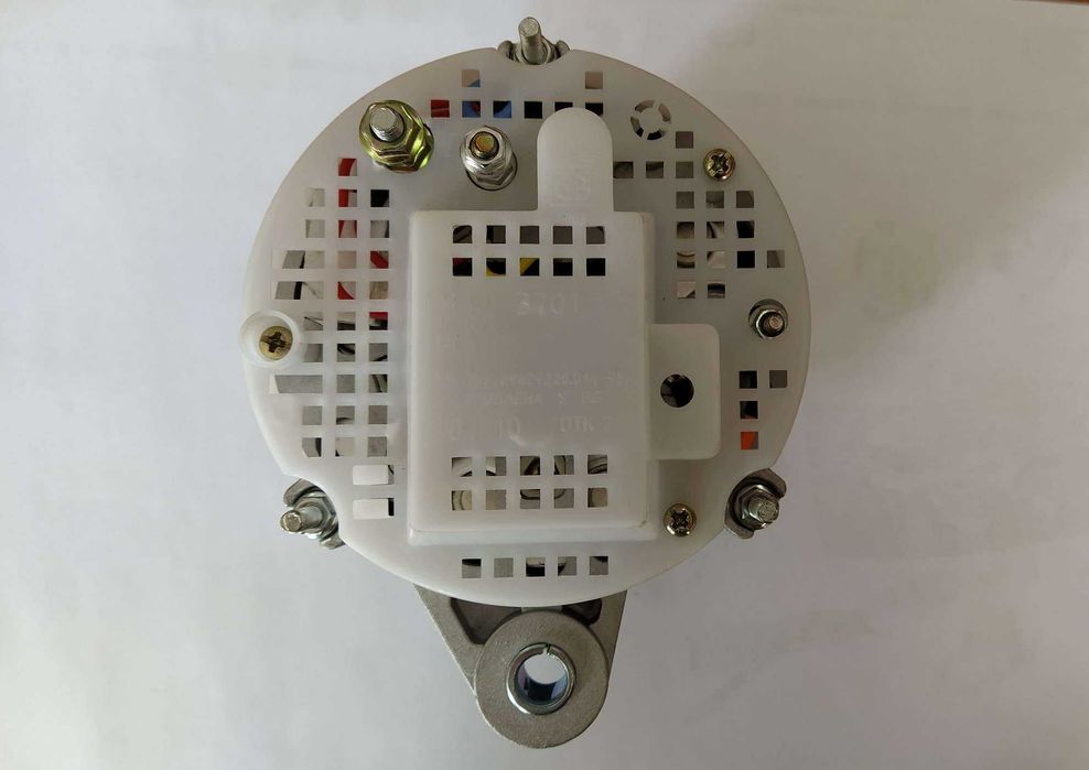 Alternator  700 W 12V  MTZ 80 82 BELARUS NOWY Gwaracja