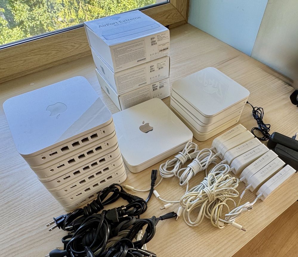 Роутери Apple Airport Extreme A1301, Apple A1143