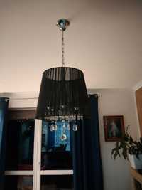 Lampa wisząca do salonu.