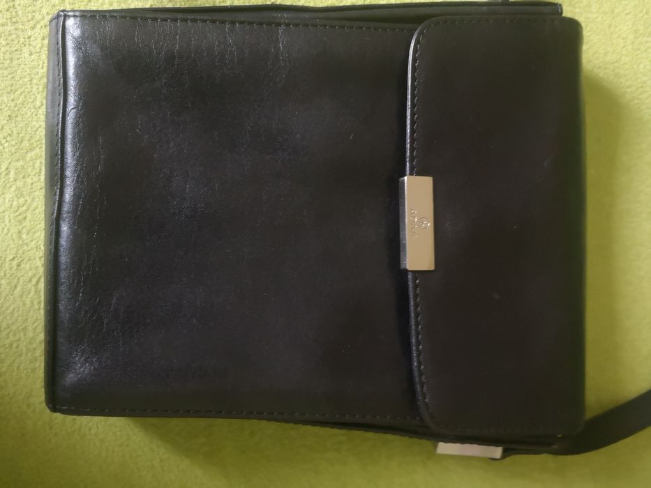 Torebka Adax czarna skóra.