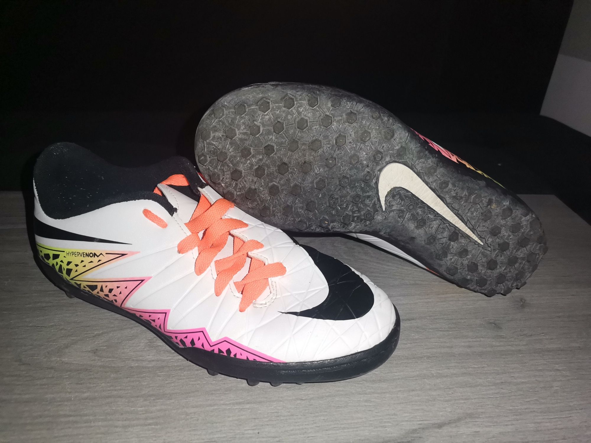 Nike buty halowe 38r