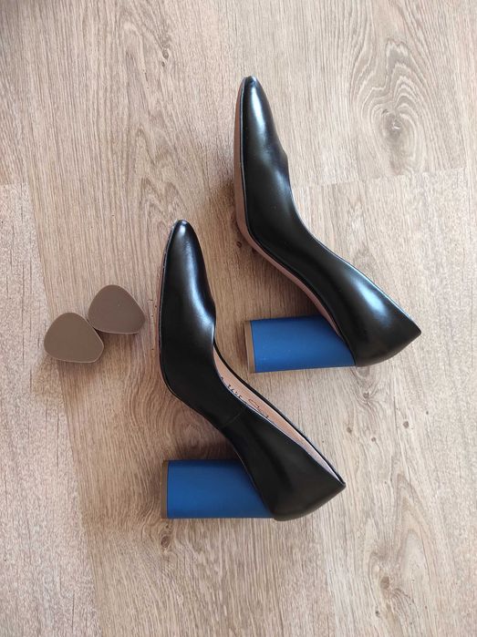 Туфлі жіночі на підборах 36 р