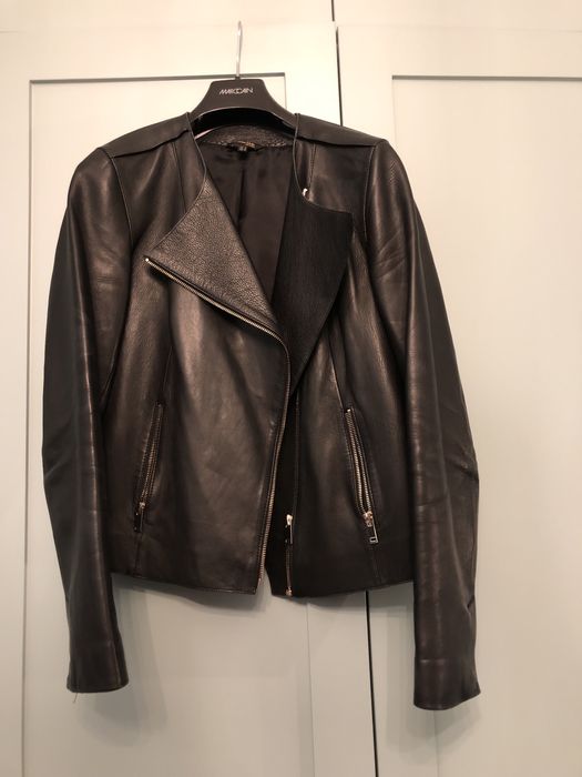 Продам шкіряну куртку Massimo Dutti