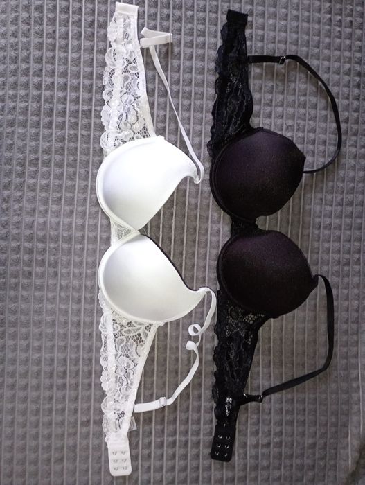 Zestaw biustonoszy push up 75B
