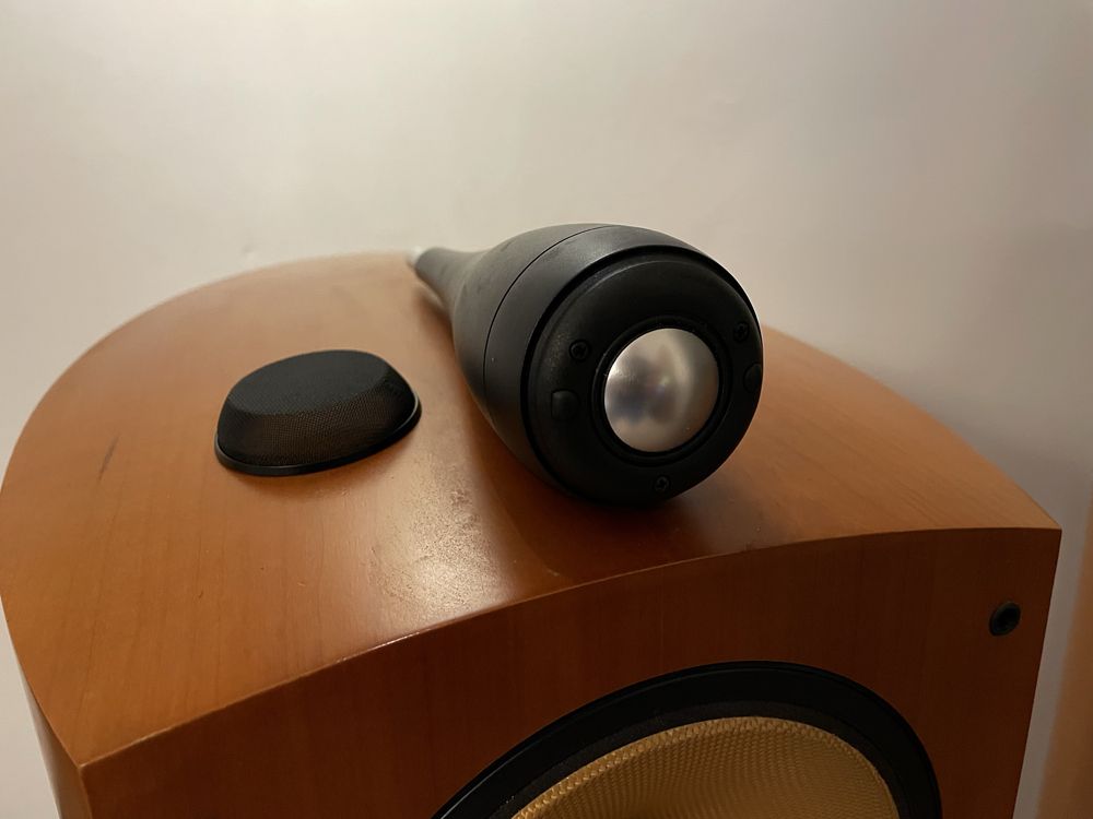 Kolumny podłogowe Bowers & Wilkins 803S