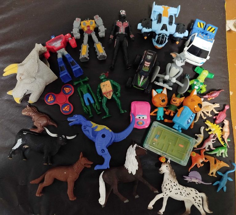 Віддам іграшки безкоштовно