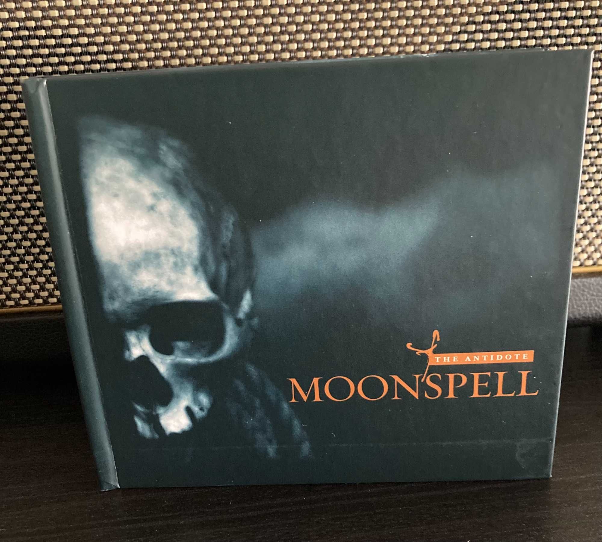 Ed. Especial Antidote - Moonspell CD + Livro