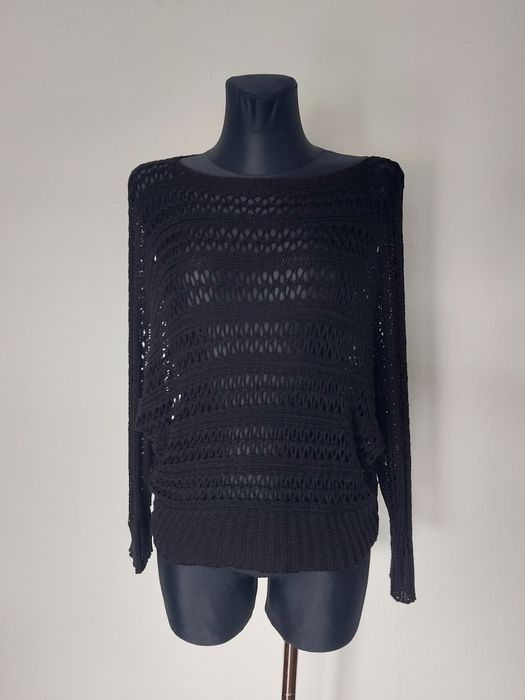 Czarny modny ażurowy sweter oversize Made in Italy
