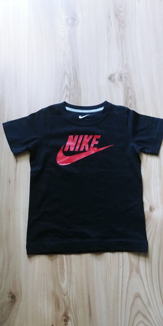 Nowa Koszulka dla chłopca roz.92/98 Nike