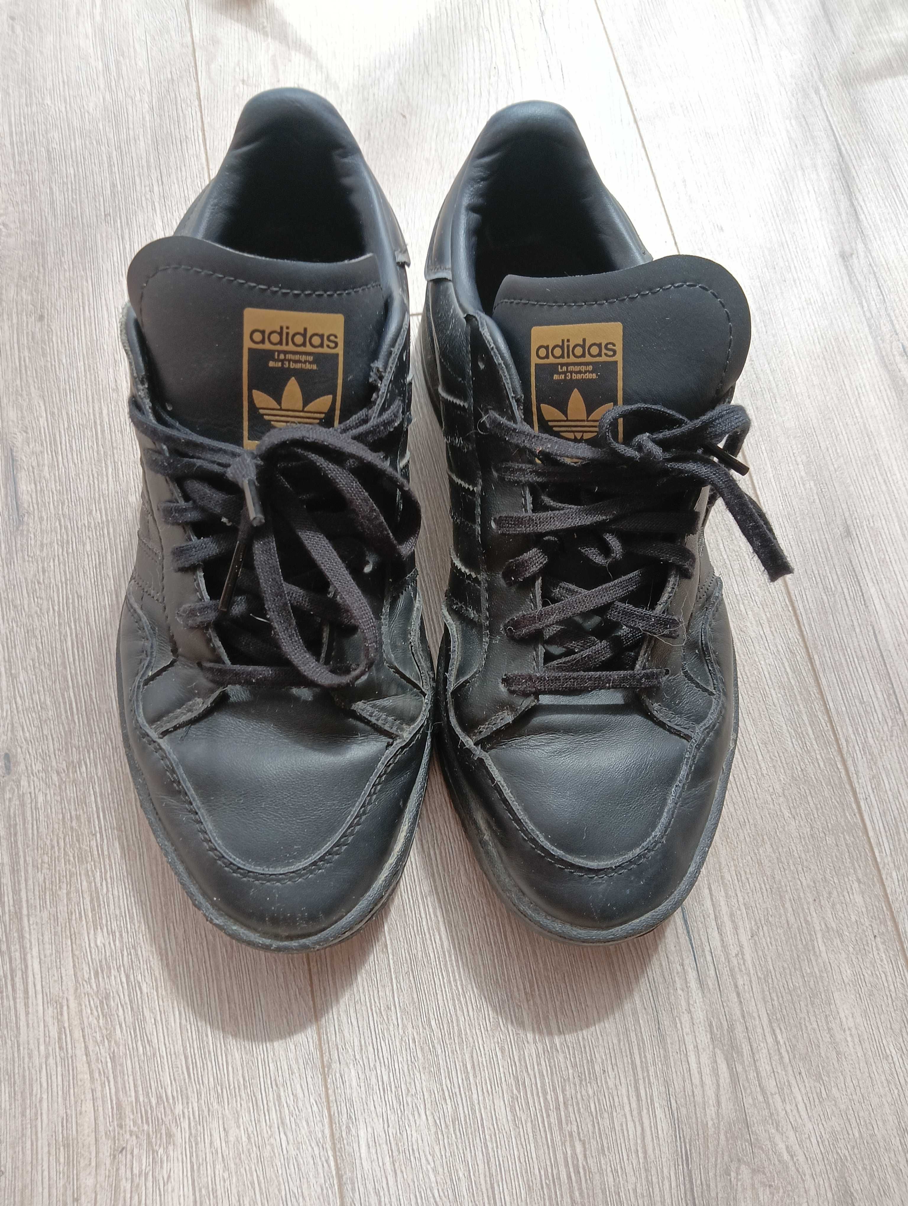 Sportowe czarno - złote buty damskie Adidas