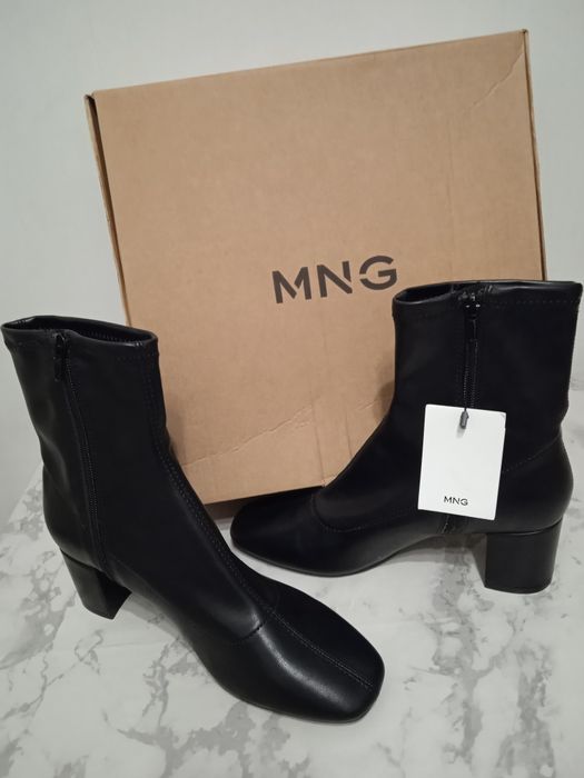 Манго нові напівчоботи