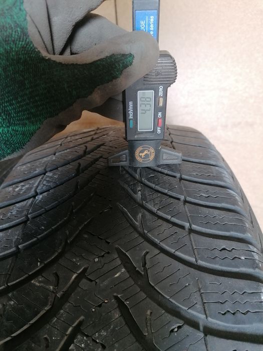 2x225/50 R17 Michelin zimowe