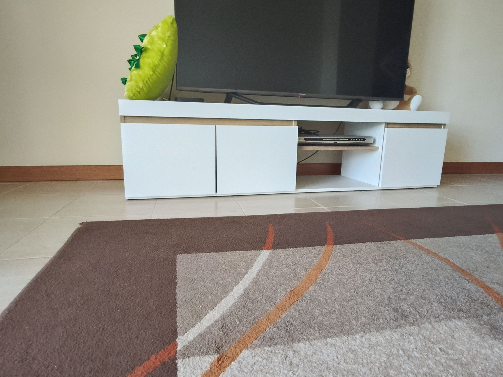 Móvel de televisão