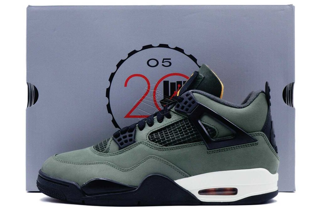 Nike AIR JORDAN 4 Undefeated / IB1519–200