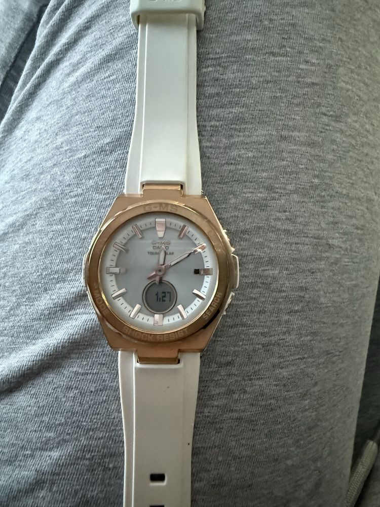 Casio G- SHOCK baby -g