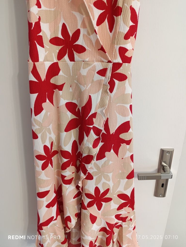 Sukienka w kwiaty Mohito letnia 36