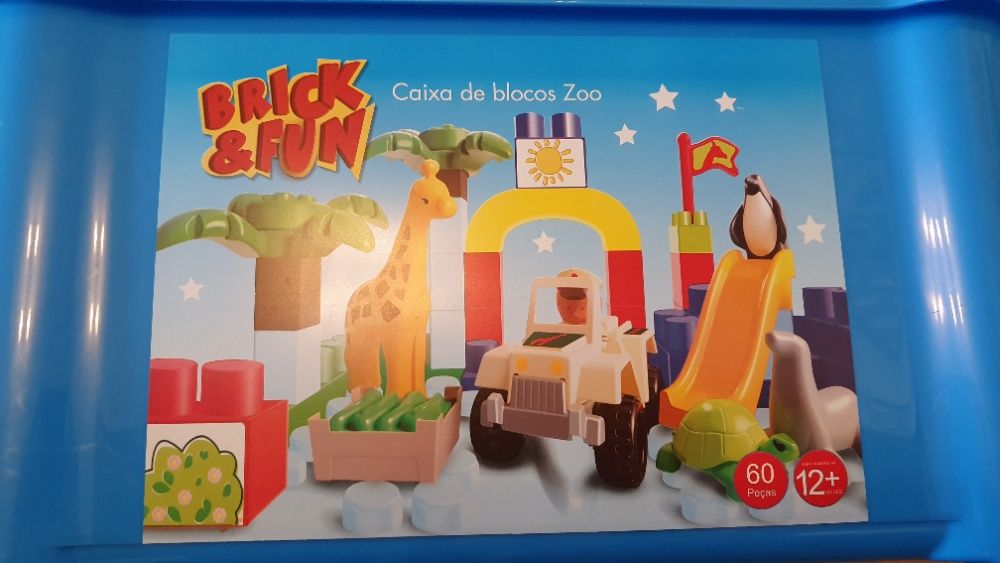 Caixa de blocos Zoo Brick&Fun para criança a partir dos 12 meses
