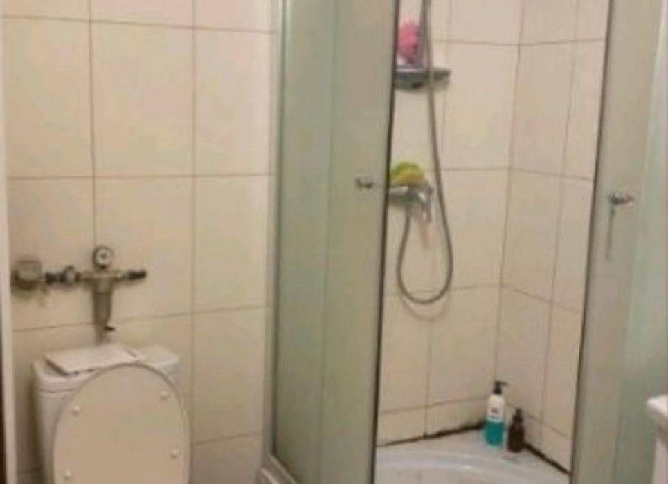 Срочно!!! Сдам 2 кв м Дворец Спорта Бульв. Юрьева 7000 + сч.